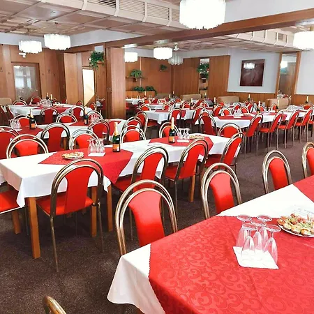 Hotel Merkur - 3*
