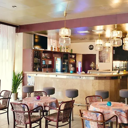 Hotel Merkur - 3*