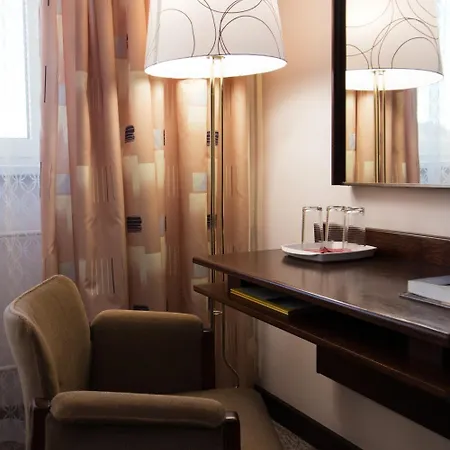 Merkur - Hotel Jablonec nad Nysą