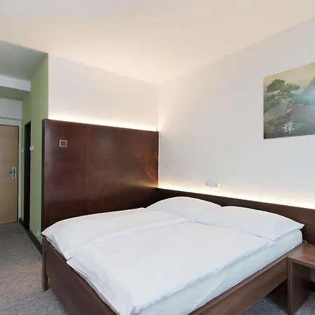 Hotel Merkur - 3*